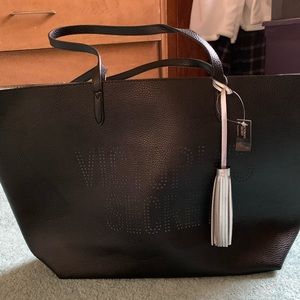 VS Tote